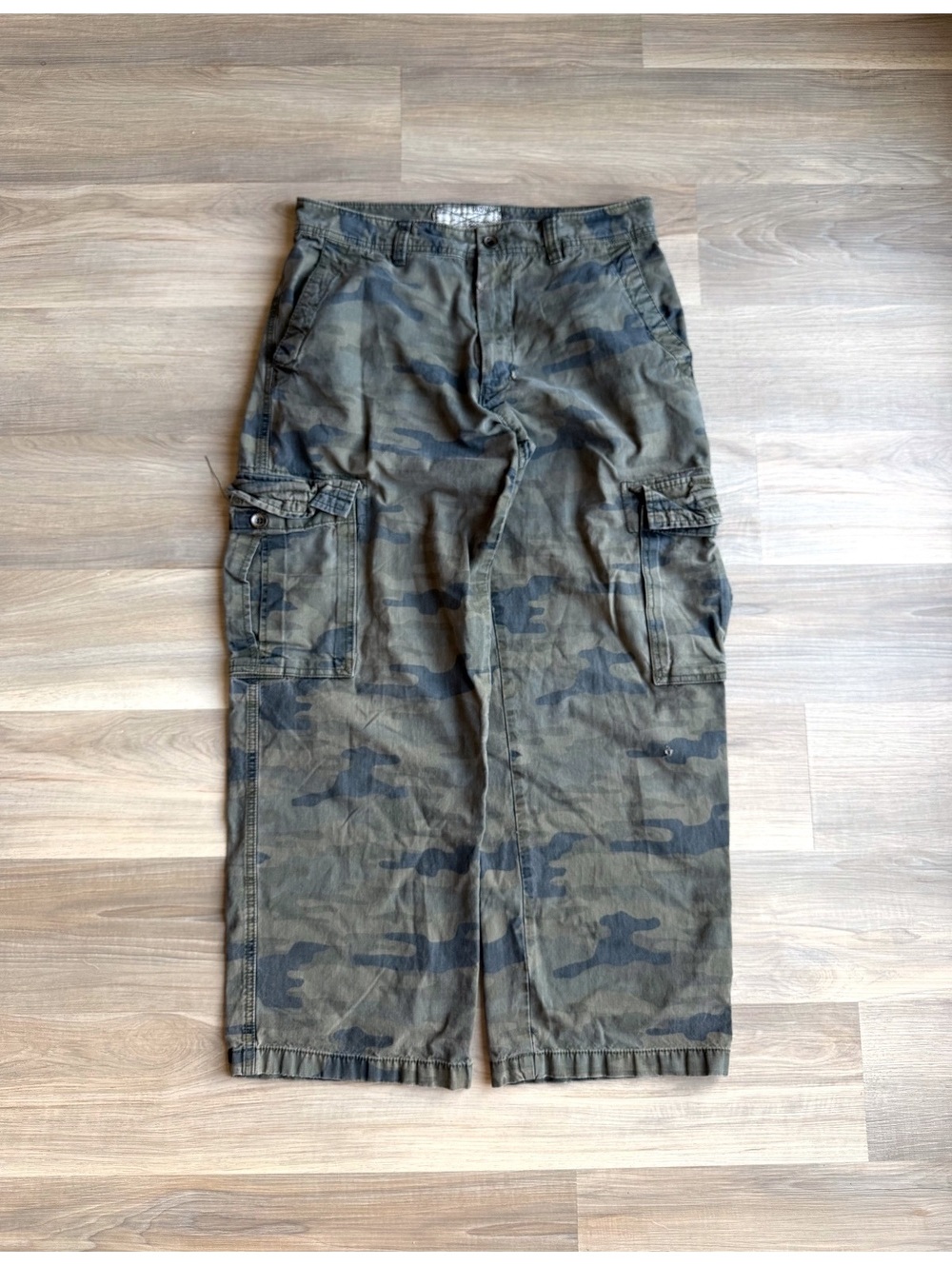 Vintage 2000's Baggy Old Navy Camo Cargo Pants